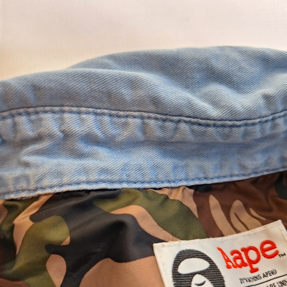 A Bathing Ape Brand " The Chambray Ape" button-down short sleeve shirt size L. - Picture 11 of 13